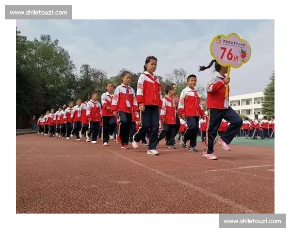 株洲美女球迷燃爆主场！手绘助威株洲队 30 大捷