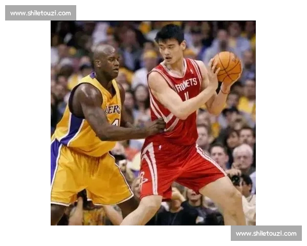 跨越时代的巅峰对决姚明与乔丹谁更伟大篮球传奇之争全面解析历史